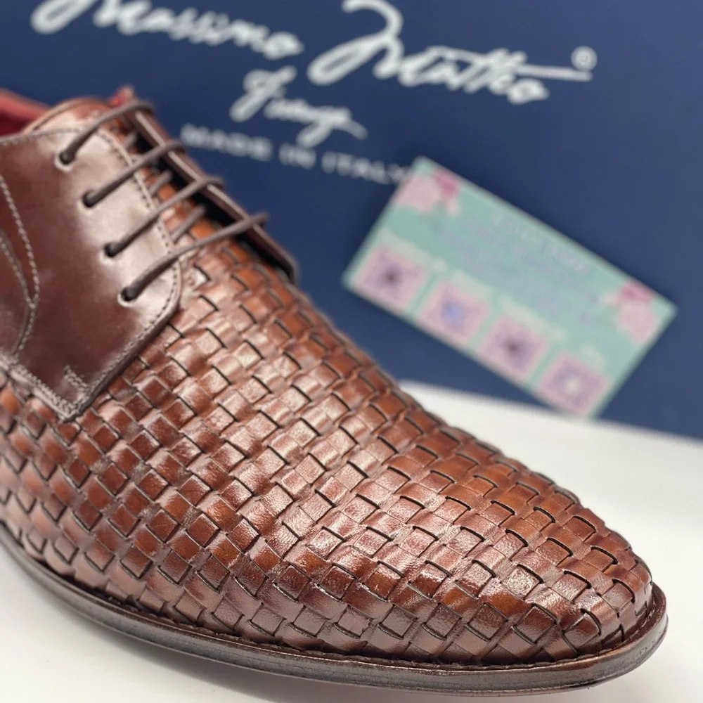 MASSIMO MATTEO WOVEN BROWN LEATHER‎ LACE-UP MOC TOE WINGTIP SHOE (SIZE 9.5)